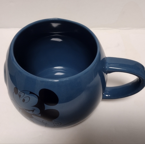 Walt Disney World Theme Park 2019 Large Blue Ceramic Mickey Mouse Coffee Mug Cup - Picture 4 of 6